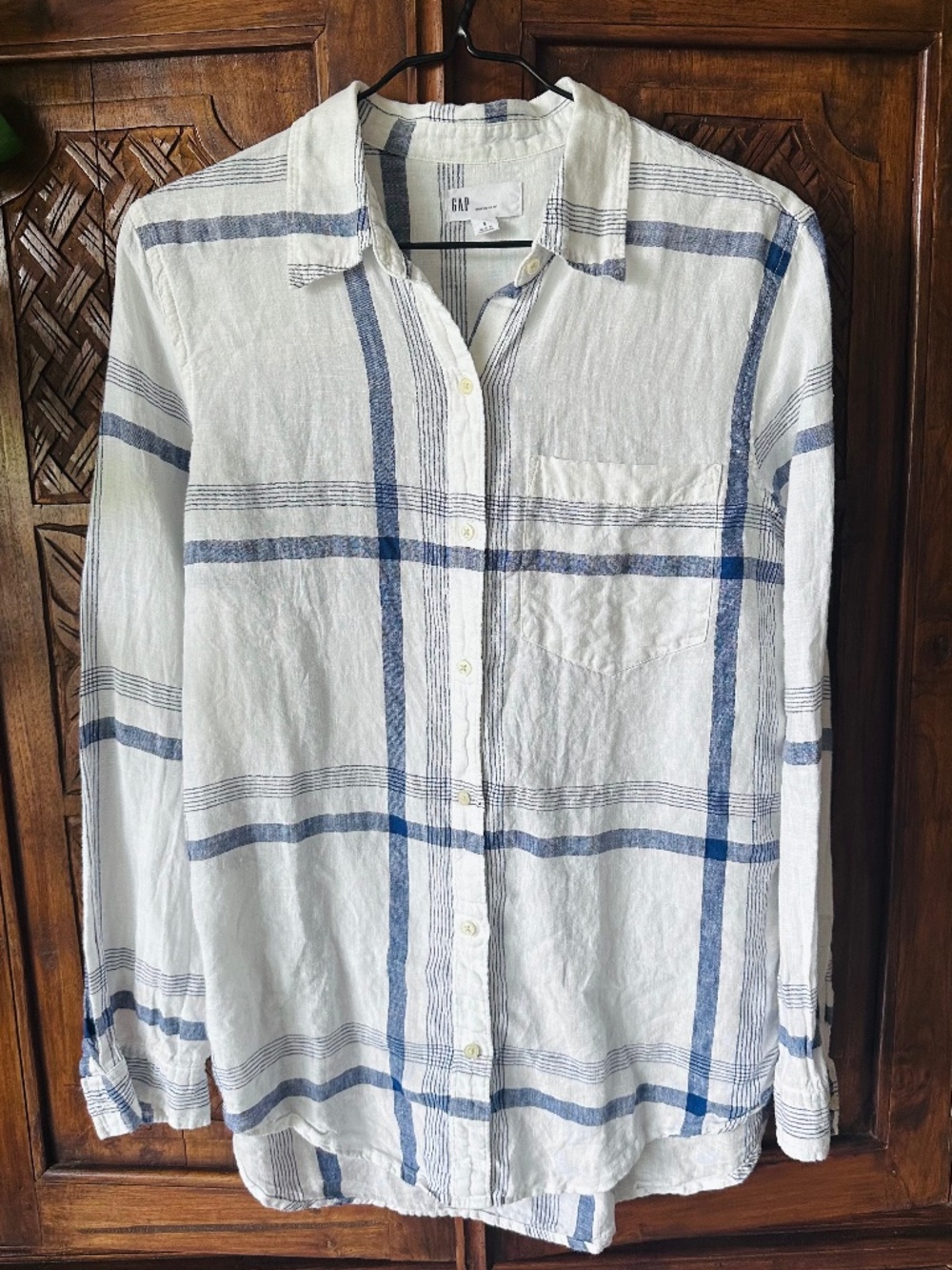 GAP White Button-Down Linen Shirt with Blue Windowpane Plaid